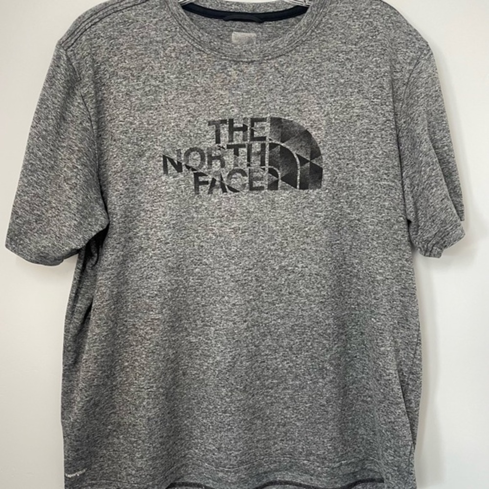 The North Face Gray T-Shirt Men’s L VaporWick